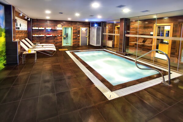 Bain à remous intérieur