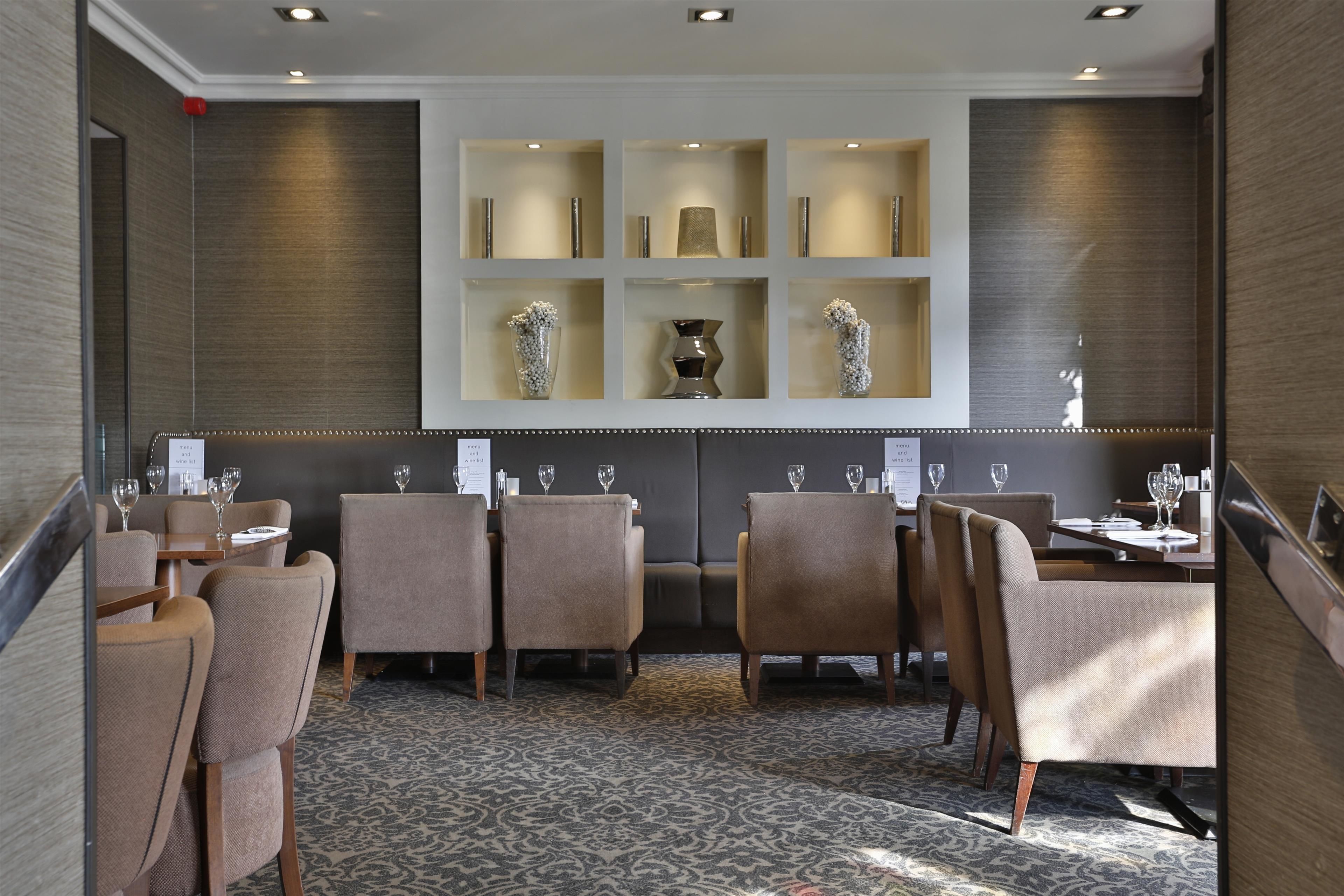 Breakfast, lunch and dinner served