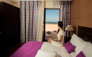 In-room safe, desk, laptop workspace, blackout curtains