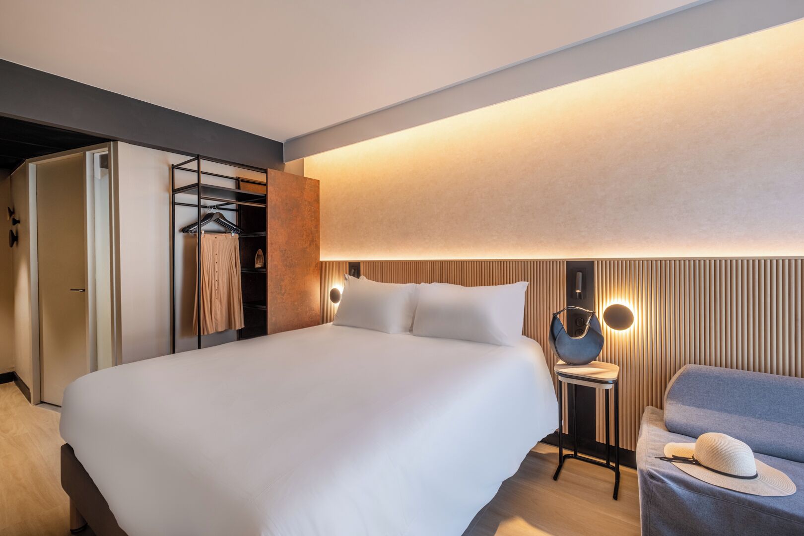 Executive Room, 1 Double Bed with Sofa bed | In-room safe, individually decorated, desk, soundproofing