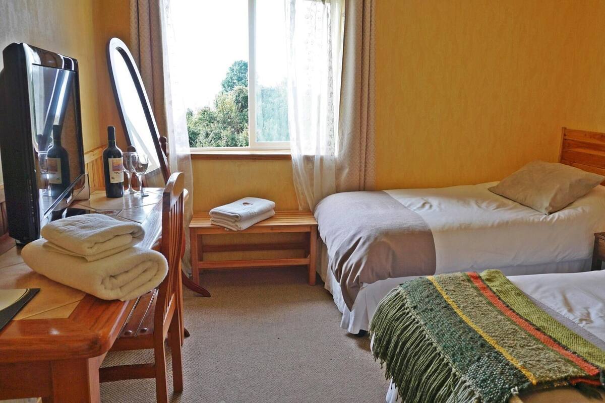 Premium bedding, down comforters, pillowtop beds, in-room safe