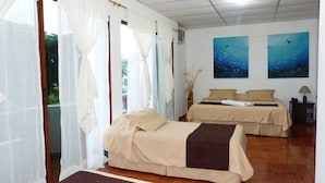 Twin Room | Free WiFi - Galapagos Islands Hotel (Puerto Ayora)