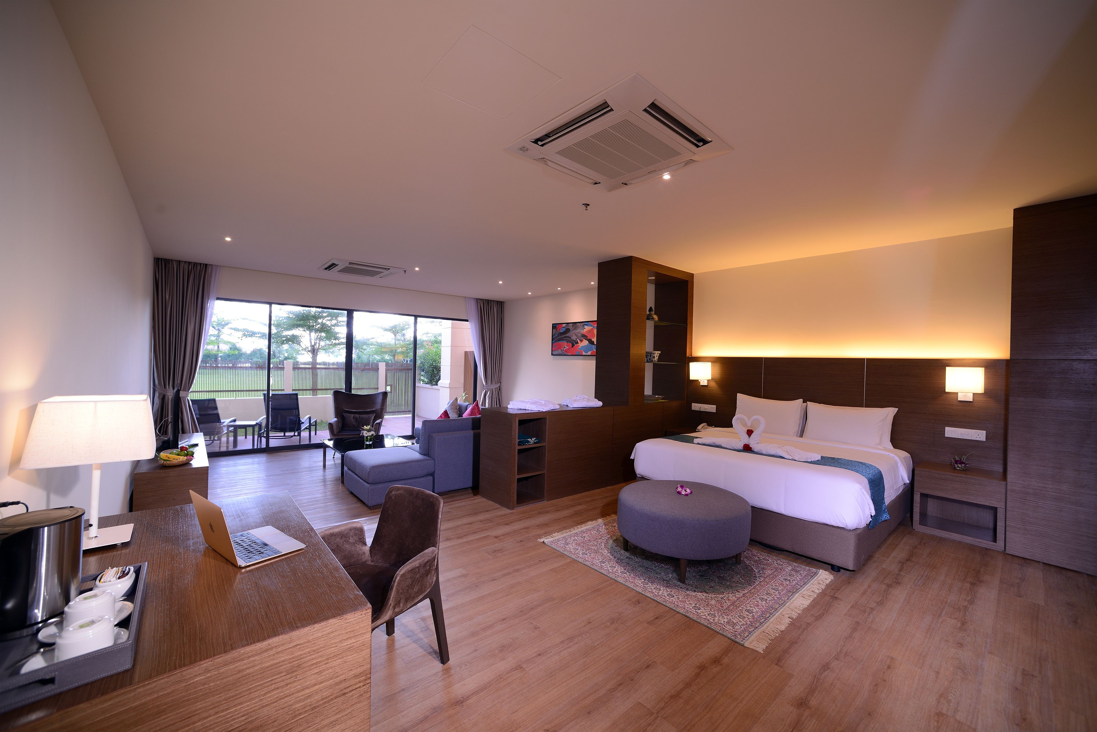 Matelas mémoire de forme, minibar, coffres-forts dans les chambres