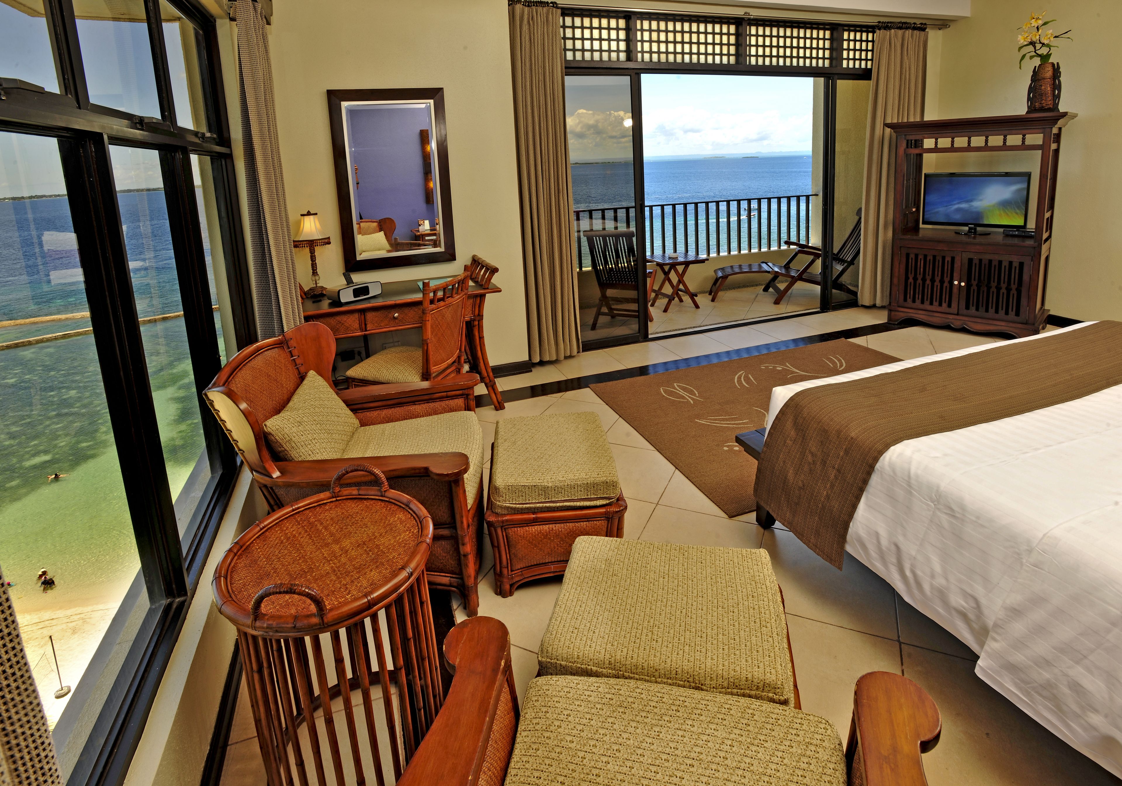 2-bedroom seafront suite | 2 bedrooms, minibar, in-room safe, desk