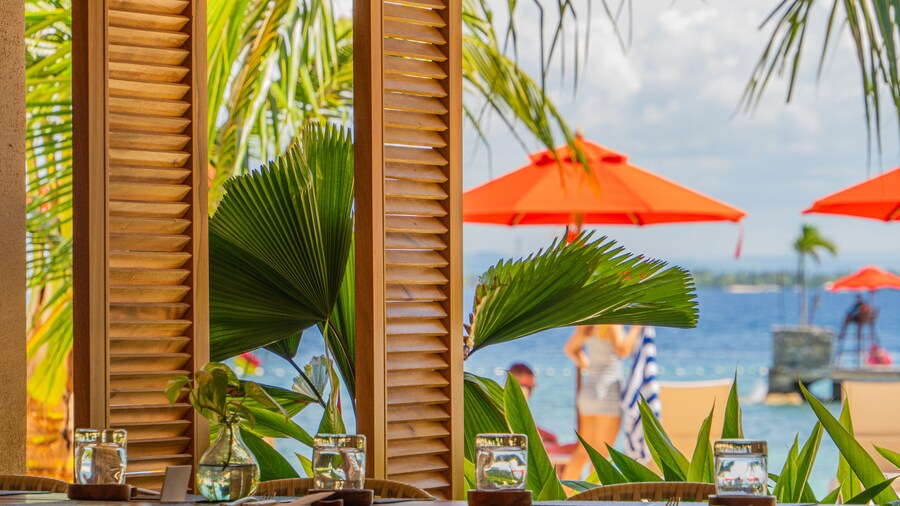 Costabella Tropical Beach Hotel