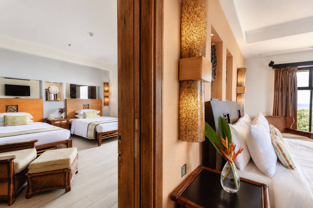 2-Bedroom Seafront Suite | 1 quarto, frigobar, cofres nos quartos, escrivaninha