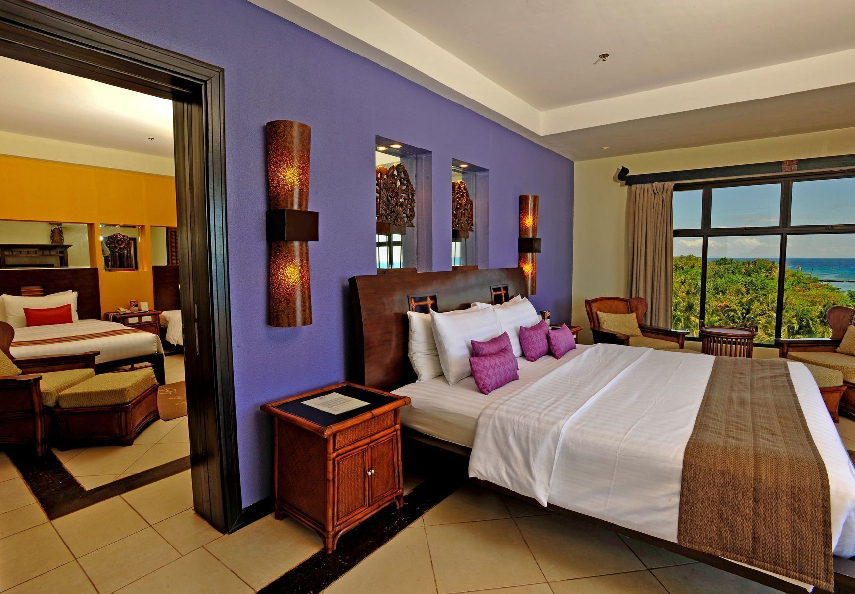 1 chambre, minibar, coffres-forts dans les chambres, bureau