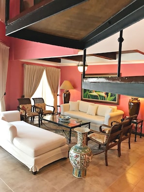 32–tuumainen taulutelevisio, jossa kaapelikanavat