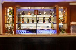 Bar (on property) - Pearl Garden Hotel (Manila)