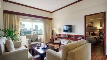 Televisi layar datar 32-inci dengan saluran TV premium dan TV