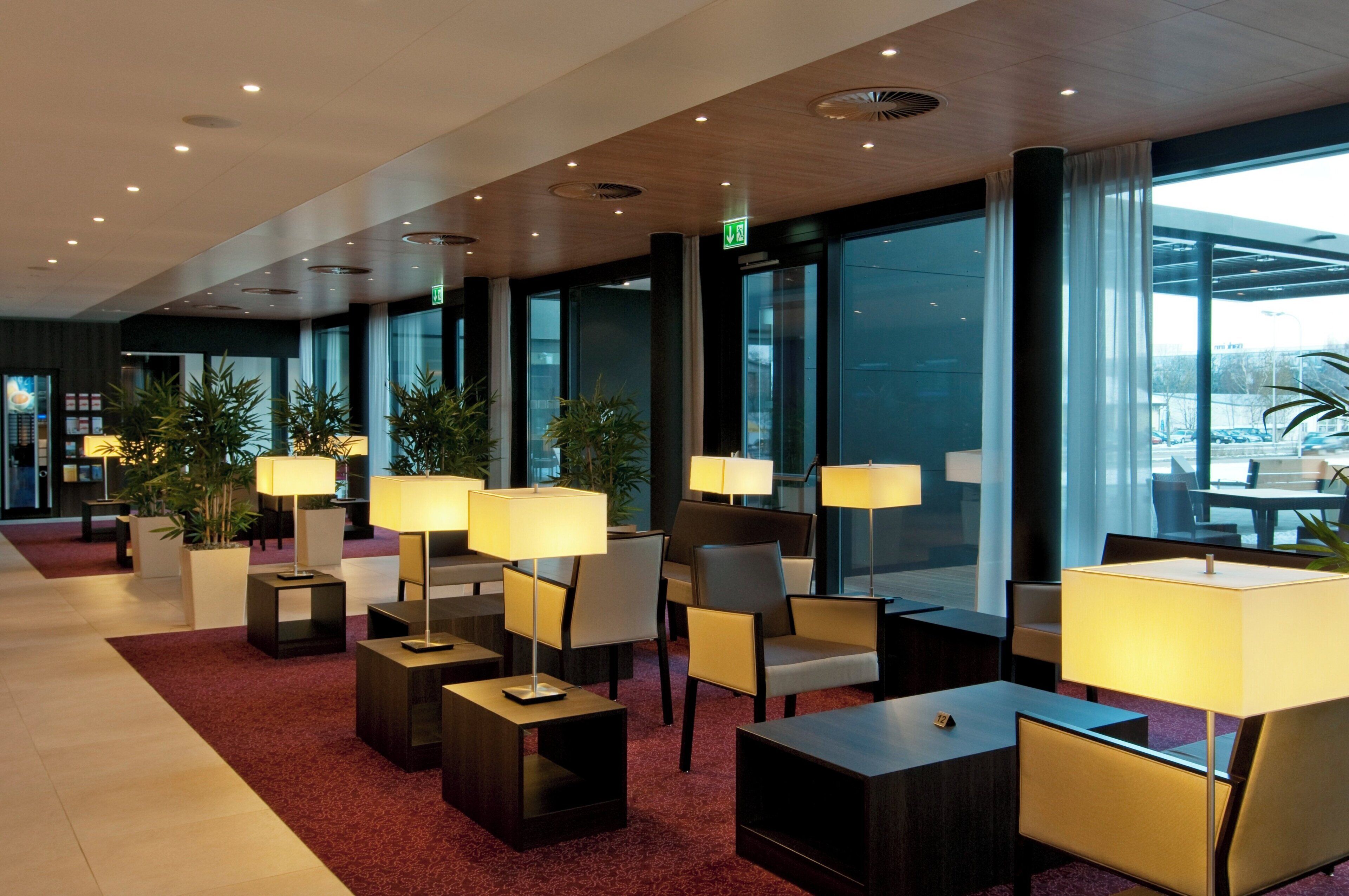 Photo - Holiday Inn Express Zurich Airport by IHG