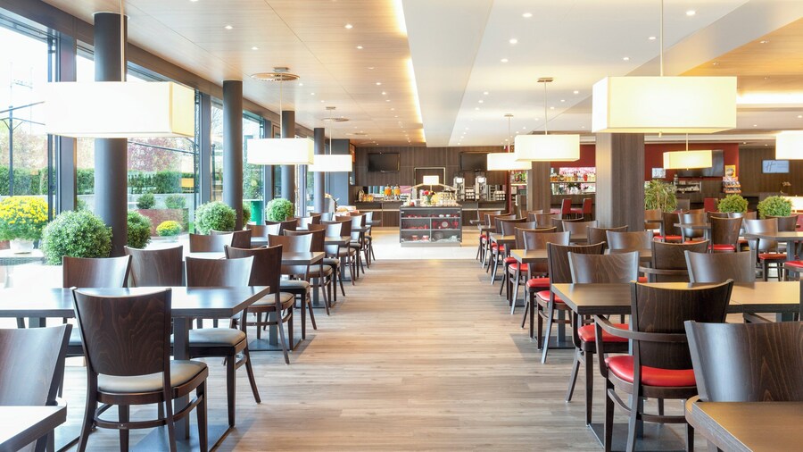 Holiday Inn Express Zurich Airport by IHG
