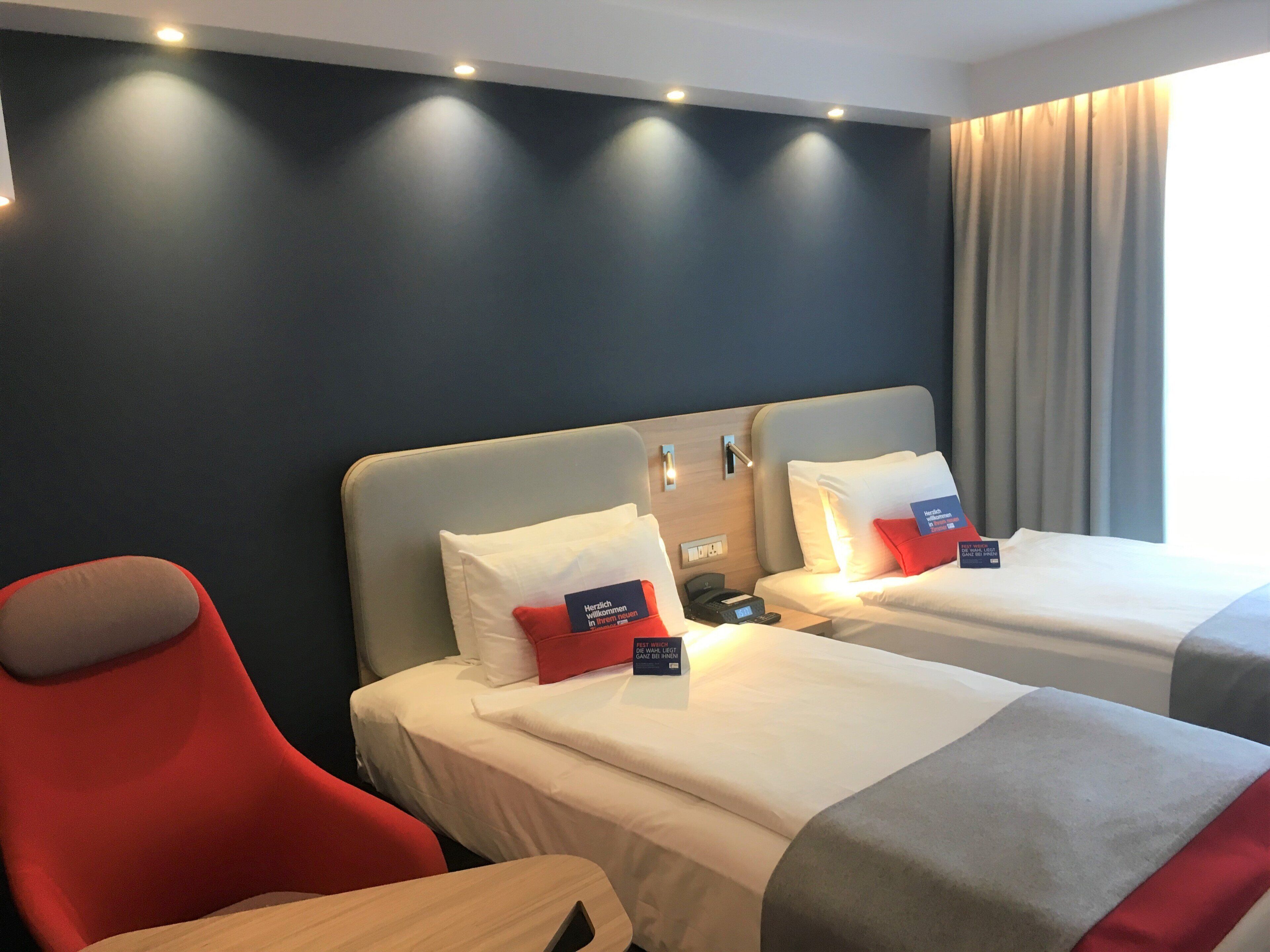 Photo - Holiday Inn Express Zurich Airport by IHG