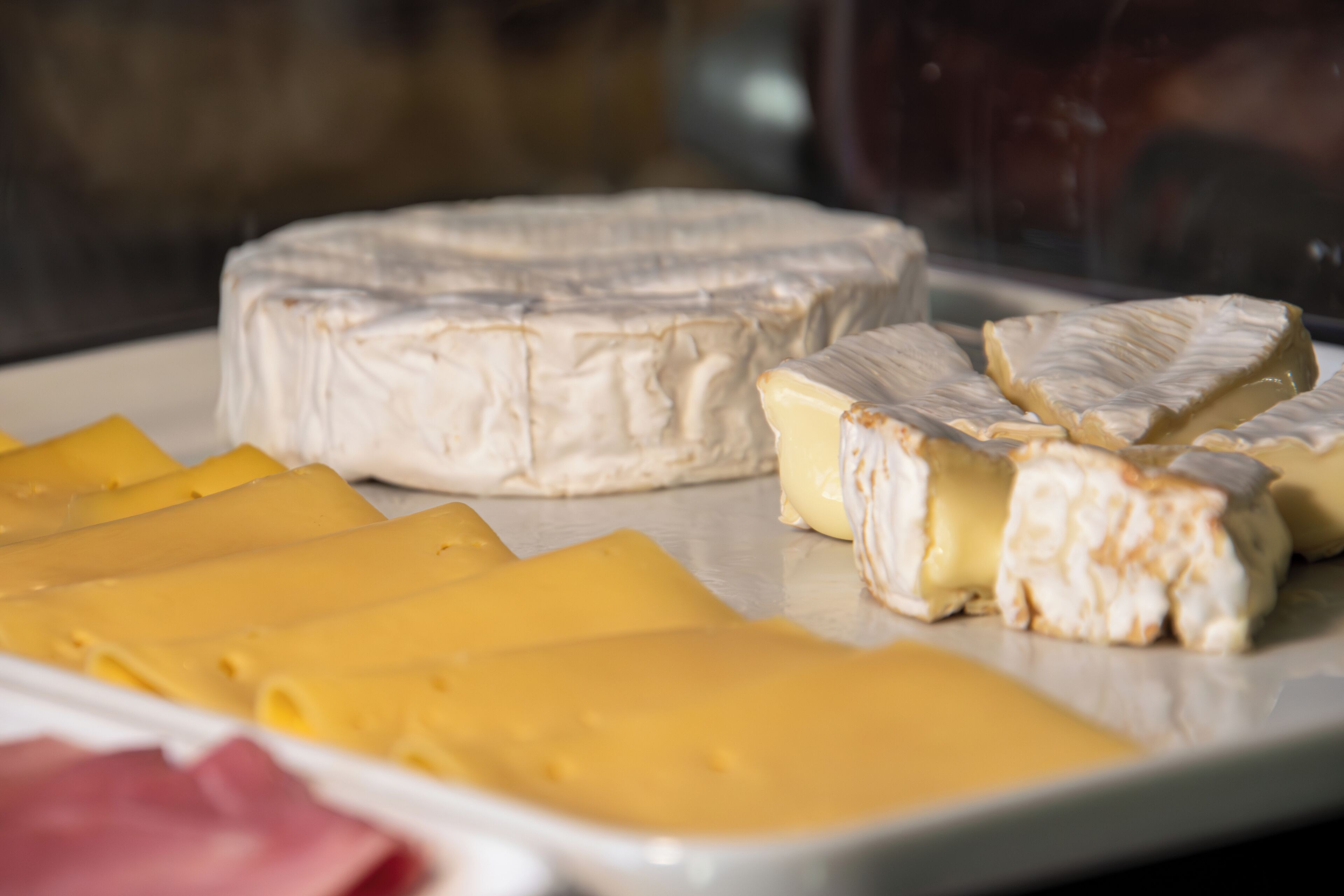 daily buffet breakfast (eur 9 per person)