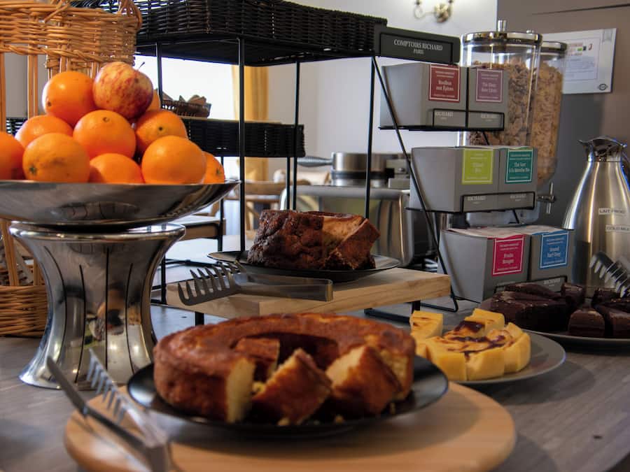 PÀivittÀinen buffetaamiainen maksusta