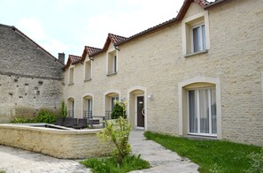 Property grounds - Le Saint Nicolas (Bar-sur-Aube)