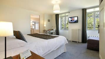 Superior Double Room | Desk, free WiFi, bed sheets