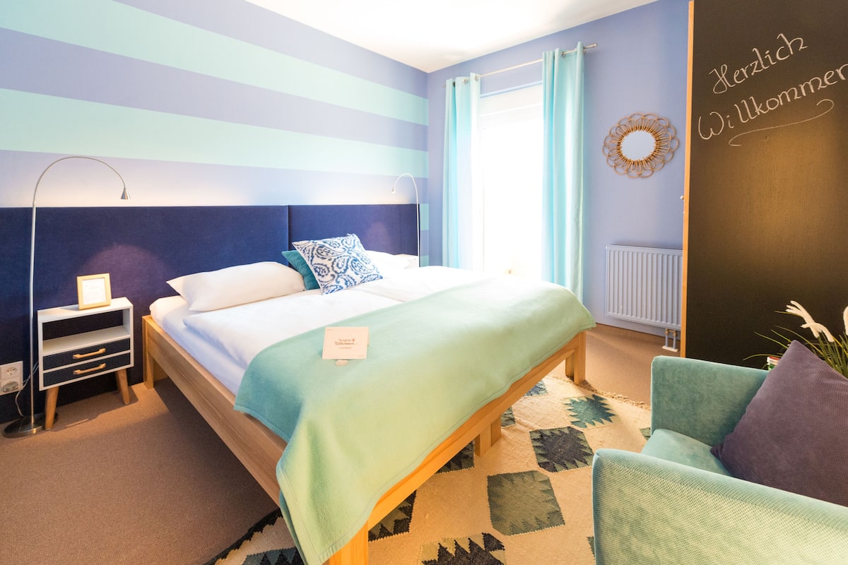 in-room safe, iron/ironing board, free wifi, bed sheets