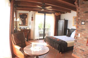 Hochwertige Bettwaren, Pillowtop-Betten, Zimmersafe