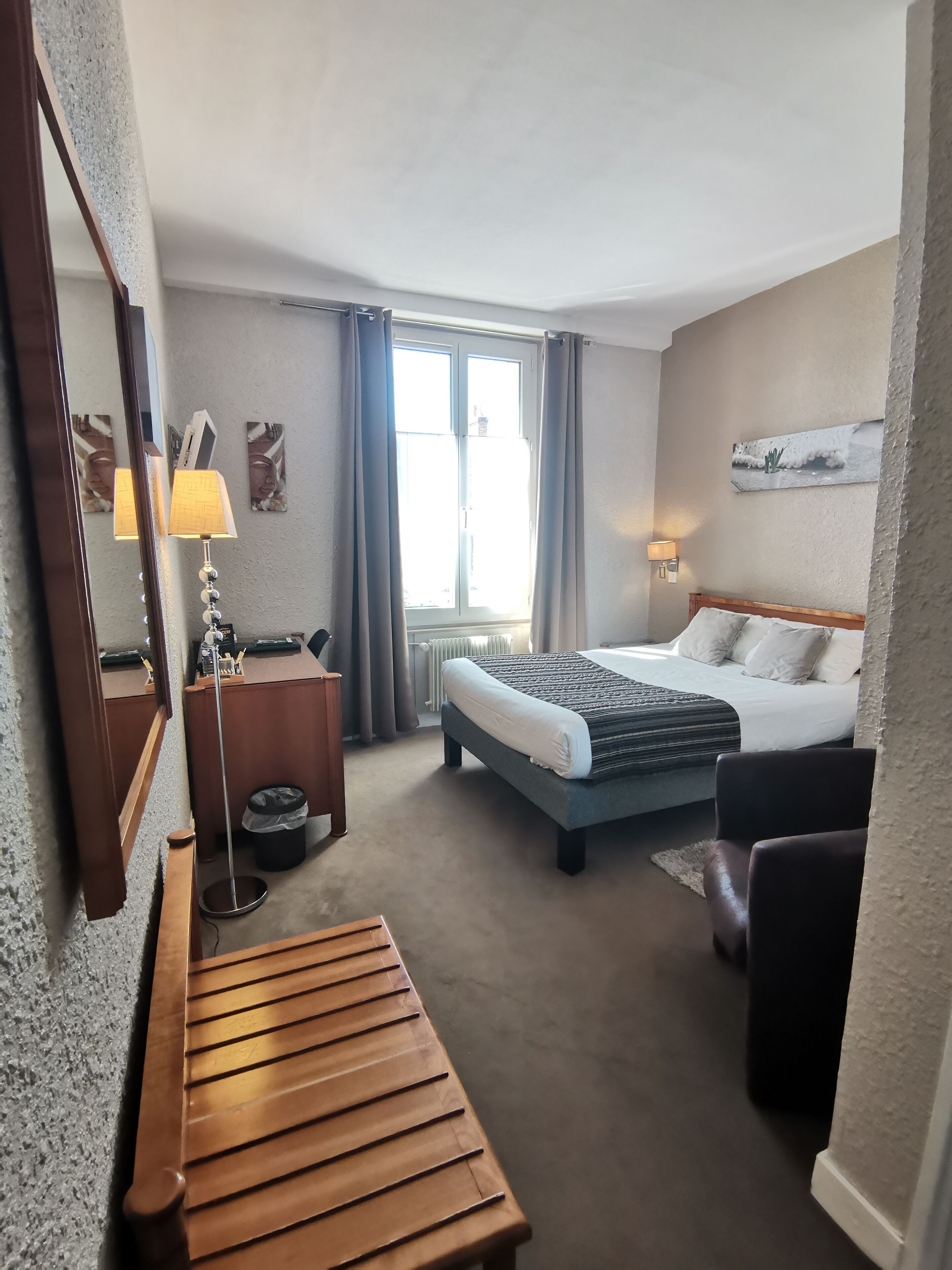 double room | desk, blackout curtains, iron/ironing board, free wifi