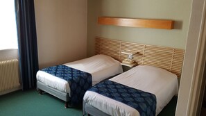 Habitación Confort con 2 camas individuales | Cunas gratuitas y wifi gratis 