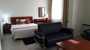Executive Room | Premium bedding, Select Comfort beds, desk, blackout curtains - Tinapa Lakeside Hotel (Calabar)