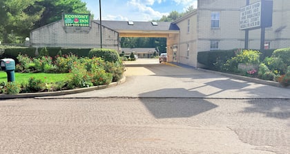 Economy Inn - Akron