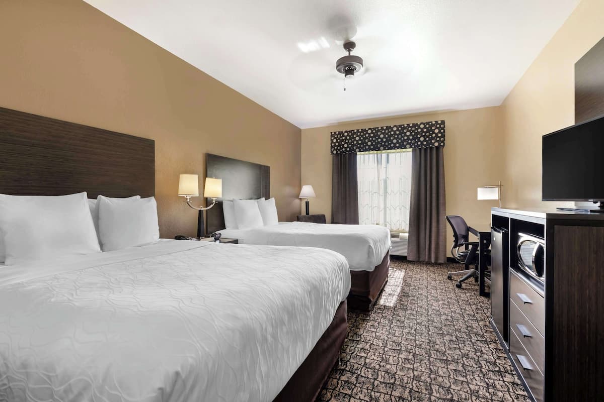 1 bedroom, pillowtop beds, desk, iron/ironing board