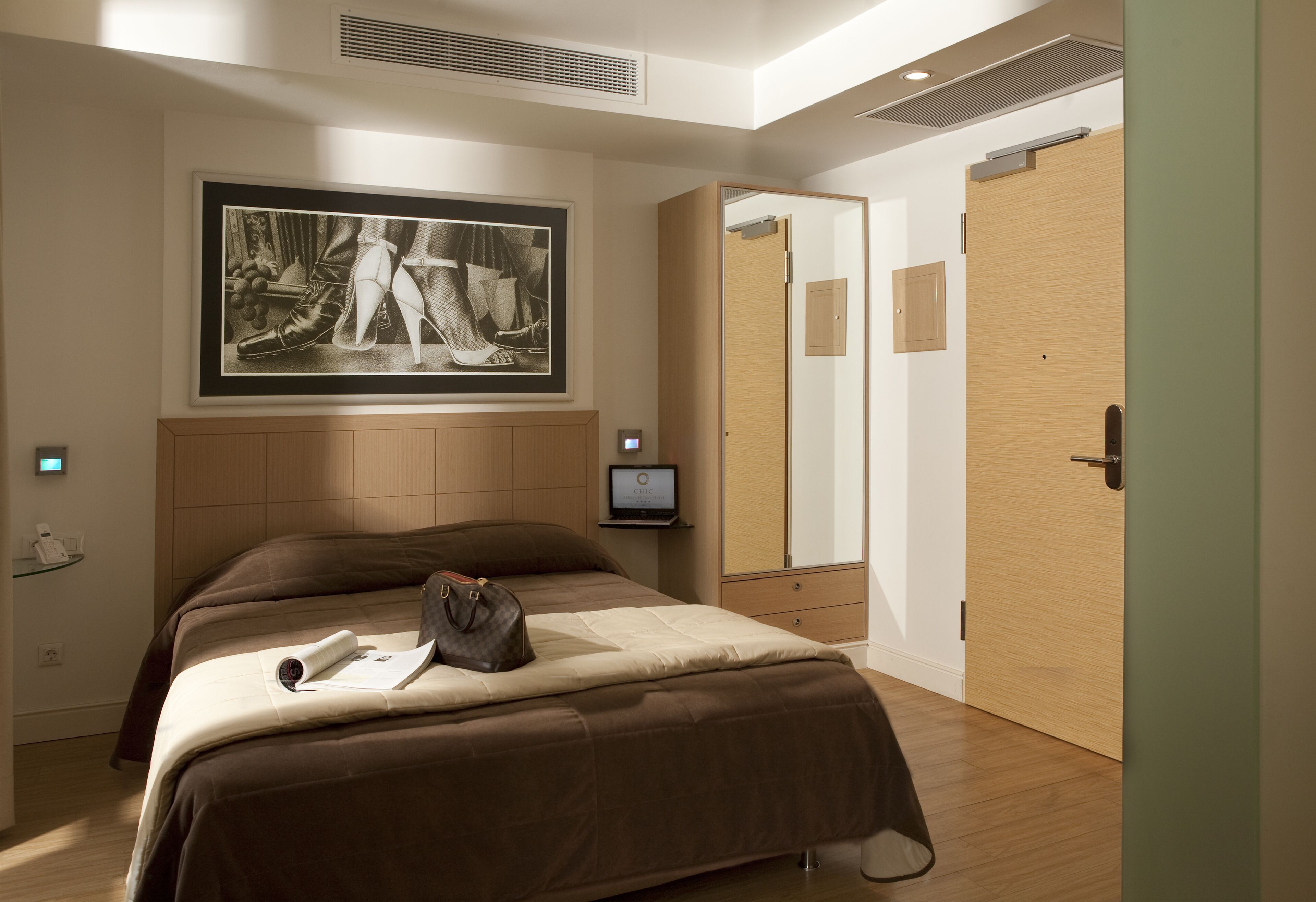 Double Room | Premium bedding, desk, laptop workspace, soundproofing