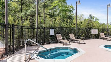Seasonal outdoor pool, pool umbrellas, sun loungers