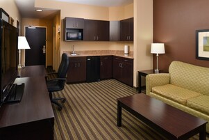 Suite, 1 King Bed with Sofa bed | Desk, iron/ironing board, cribs (free), rollaway beds (surcharge)