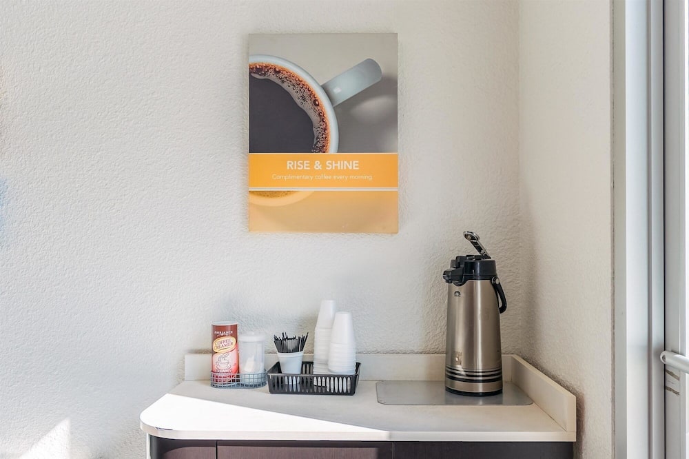 Motel 6 Beaverton, OR