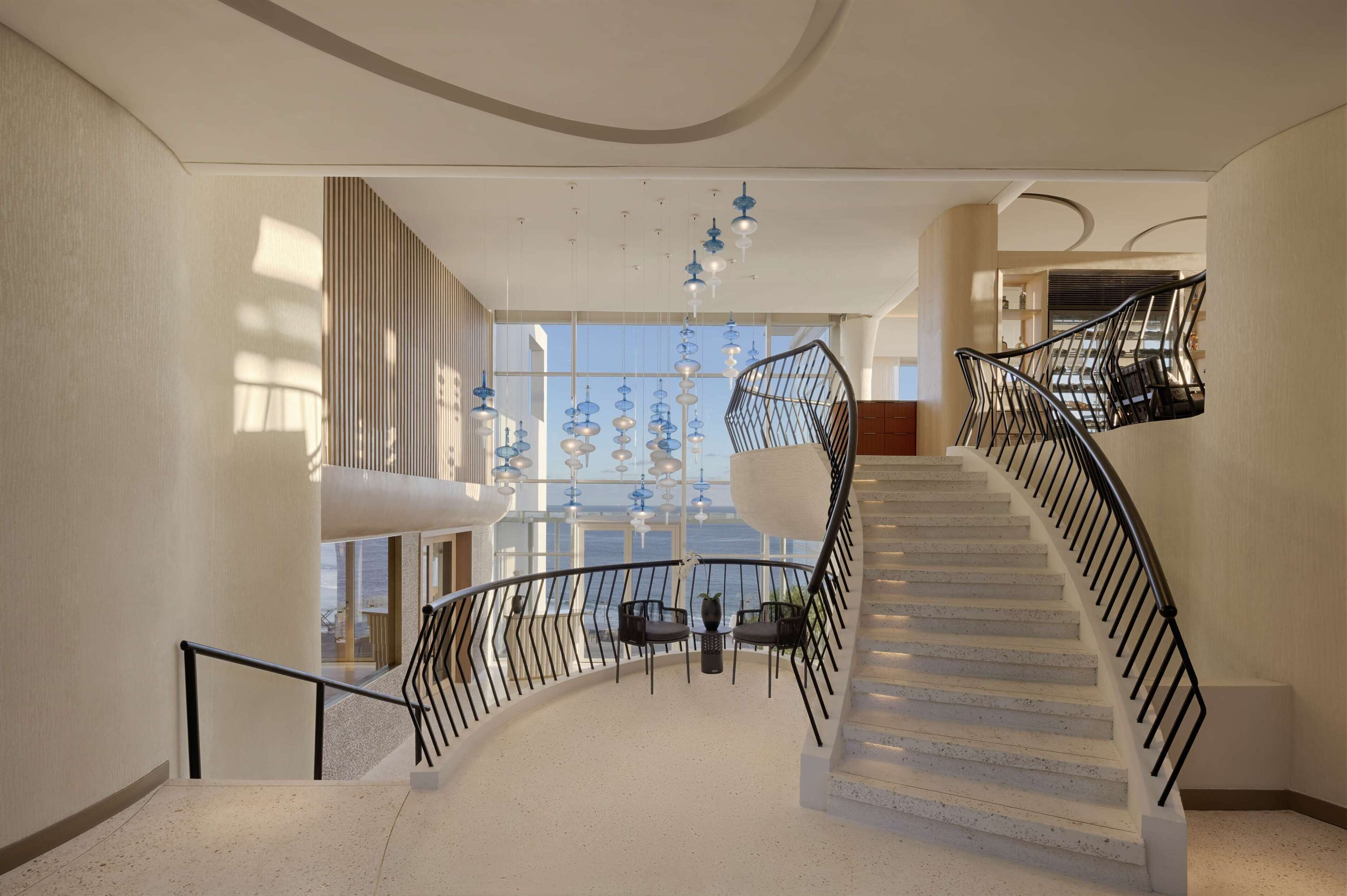 3 restaurants, breakfast, lunch, dinner served; asian cuisine