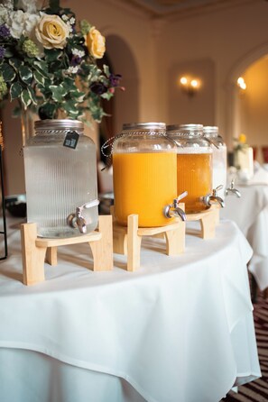 Petit déjeuner à emporter servi tous les jours en supplément