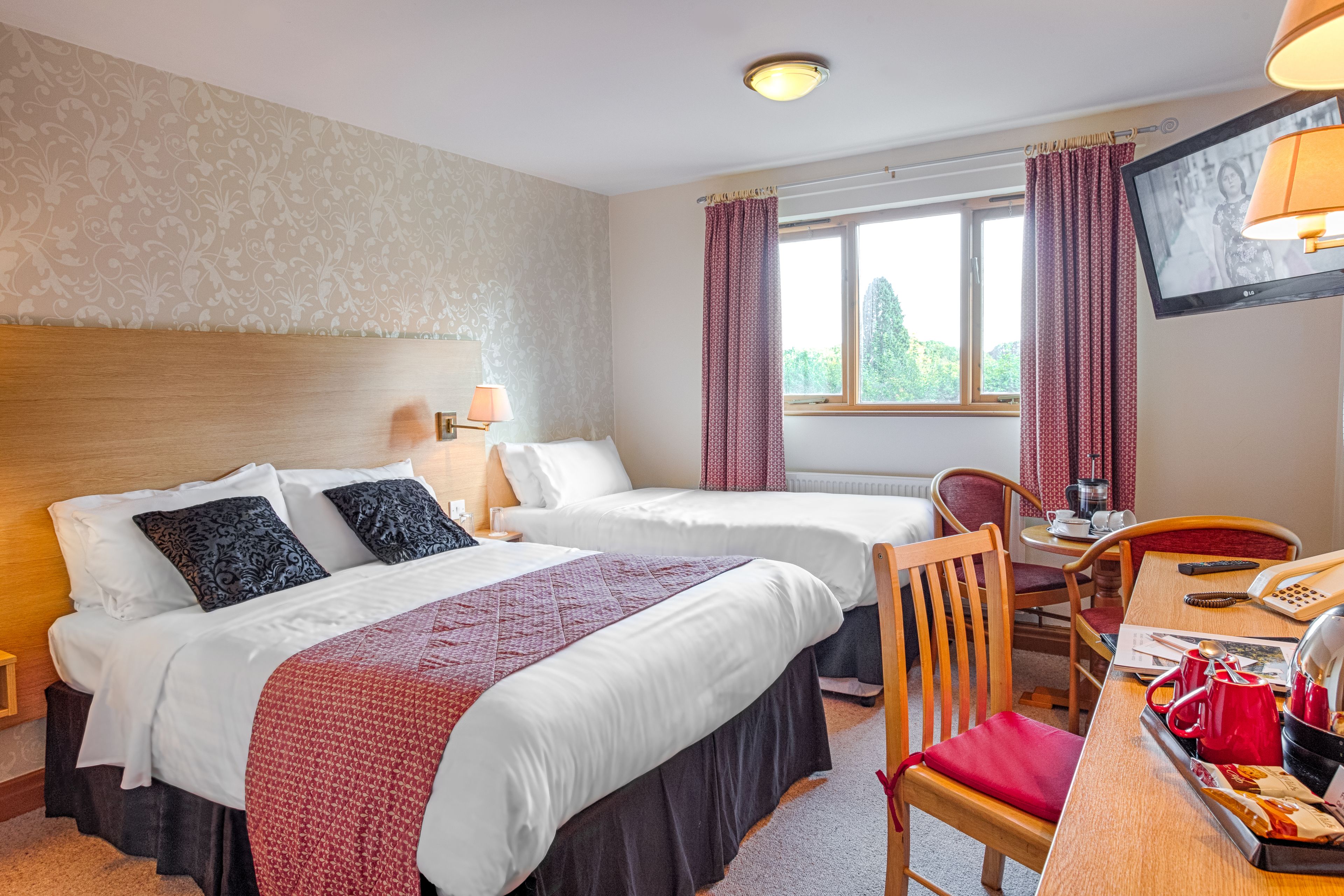 double room, annex building | 1 bedroom, in-room safe, individually decorated, individually furnished