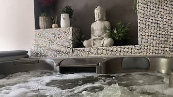 Couples treatment room(s), sauna, steam room, facials, reflexology