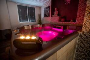 Espace de soins pour les couples, sauna, hammam, soins du visage