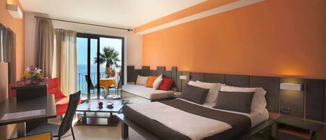 In-room safe, desk, soundproofing, free WiFi