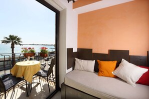 In-room safe, desk, soundproofing, free WiFi - Hotel San Giovanni (Giardini Naxos)