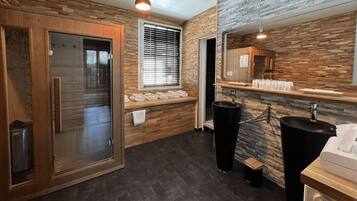 Lejlighed - 2 soveværelser - sauna | Badeværelse | Gratis toiletartikler, hårtørrer, håndklæder