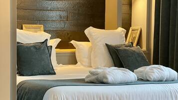 Suite | 1 chambre, bureau, Wi-Fi gratuit, draps fournis