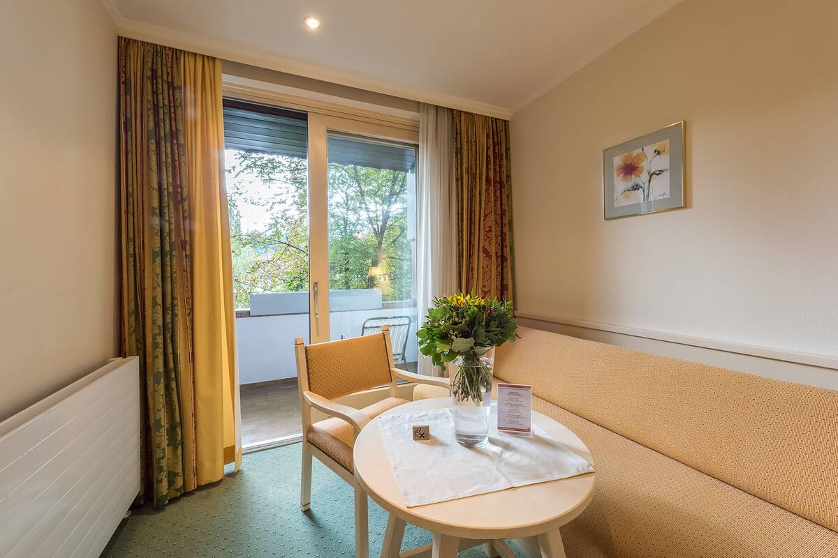 Single Room | Individually furnished, desk, blackout curtains, free cots/infant beds