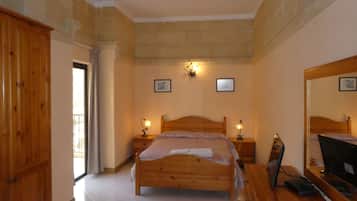 Desk, free WiFi, bed sheets