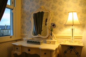 Individually decorated, individually furnished, iron/ironing board - Cranleigh (Bath)