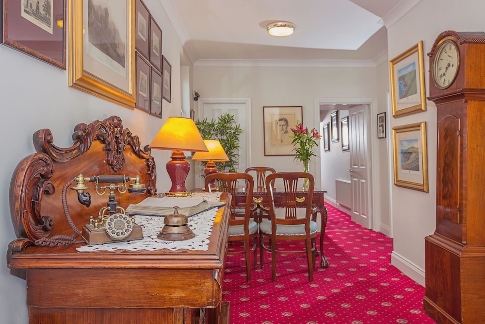 Abbey Lodge photo 5