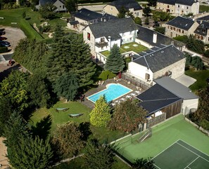 Exterior - Logis De France Le Rocher Blanc (Albaret-Sainte-Marie)