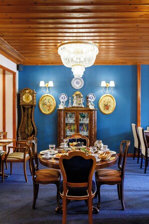 Petit déjeuner continental compris tous les jours