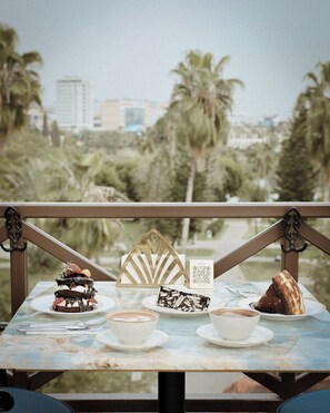 Terrace/patio - Hotel Bosnali - Special Class (Adana)