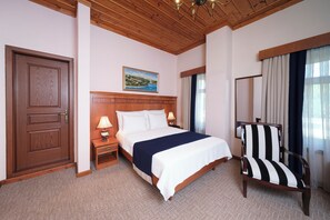 Premium bedding, in-room safe, laptop workspace, blackout curtains - Hotel Bosnali - Special Class (Adana)