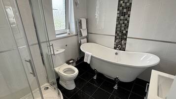 Superior Double Room, Ensuite (Bridal) | Bathroom